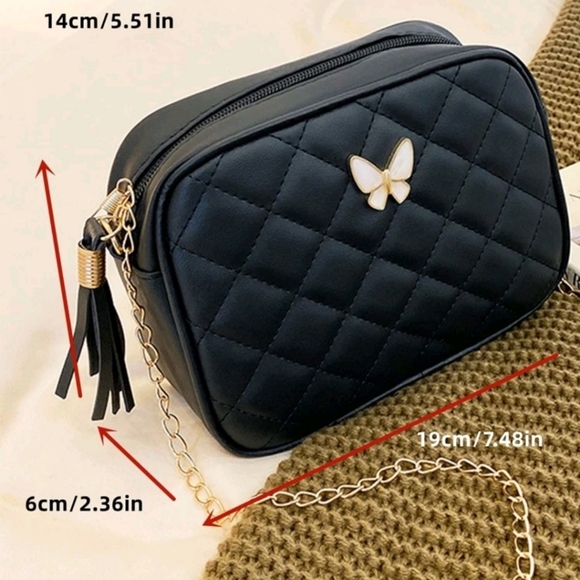 Quilted Fashion Crossbody - Picture 4 of 4